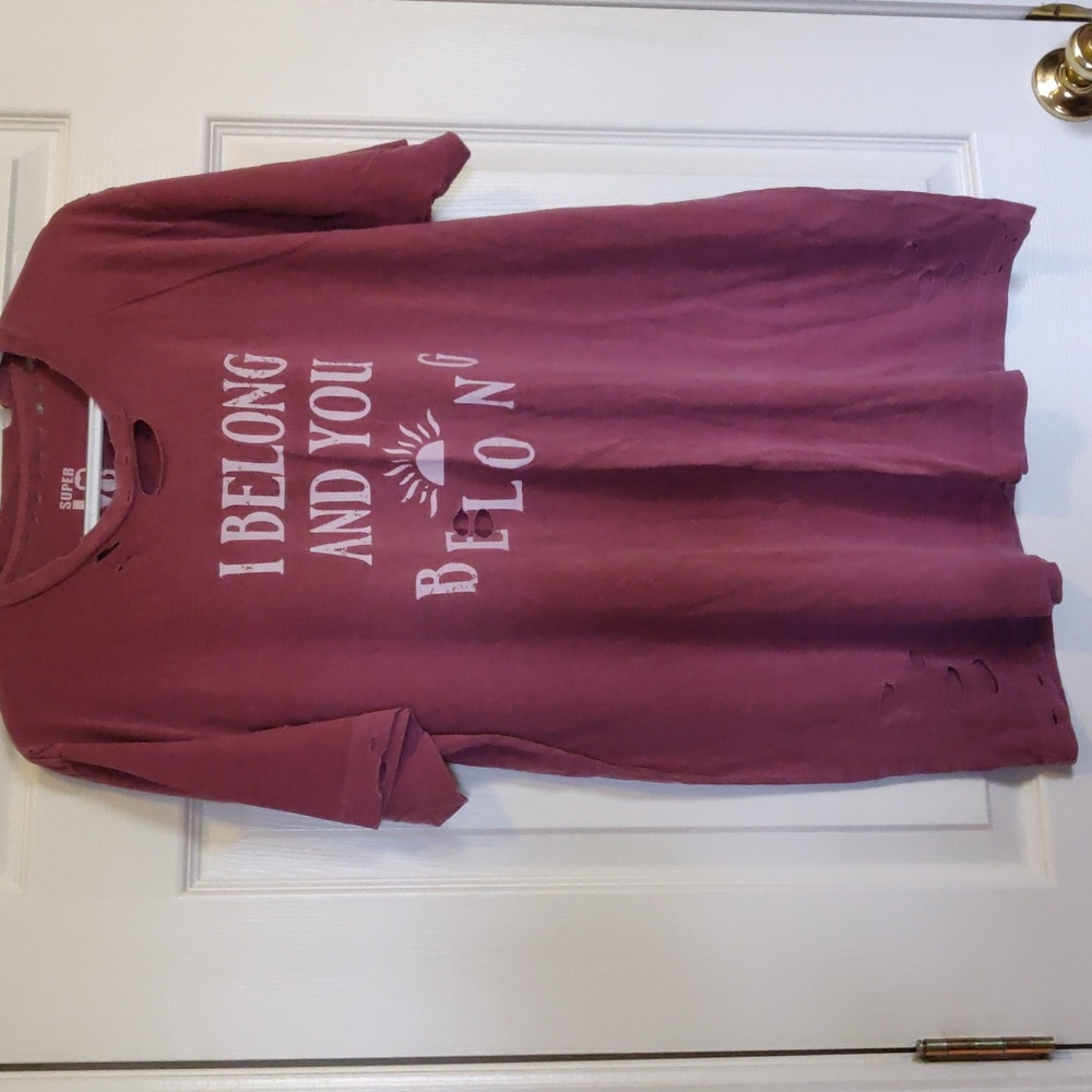 Super Love Tees - Size XL - Maroon - Distressed tee